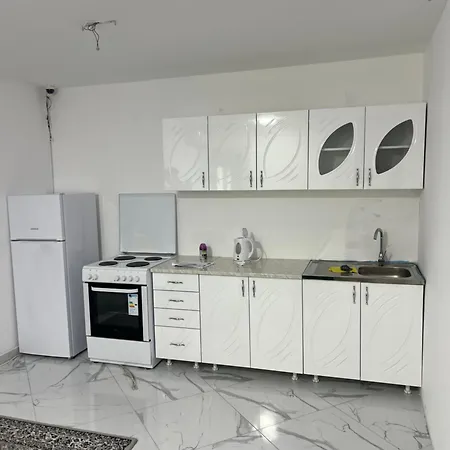 Melvina 2 Apartment